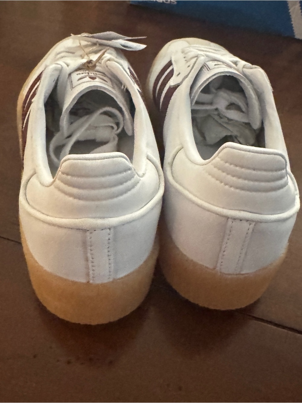 Adidas Samba OG Womens 8.5 White Burgundy Gum Sole Sneakers NWT Classic Trend - Picture 5 of 10
